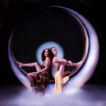 Kiss Me (feat. Rina Sawayama) از Empress Of