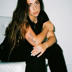 all my friends are fake از Tate McRae