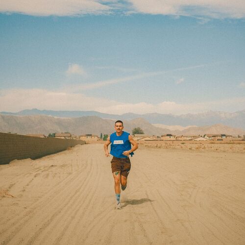 Drug Dealer از Medium Build