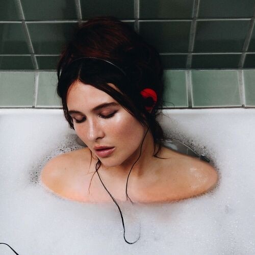 Love Language از Mimi Webb