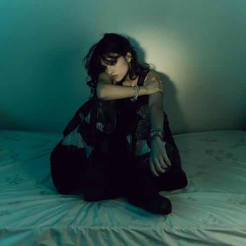 LEAVE ME HERE از Ari Abdul