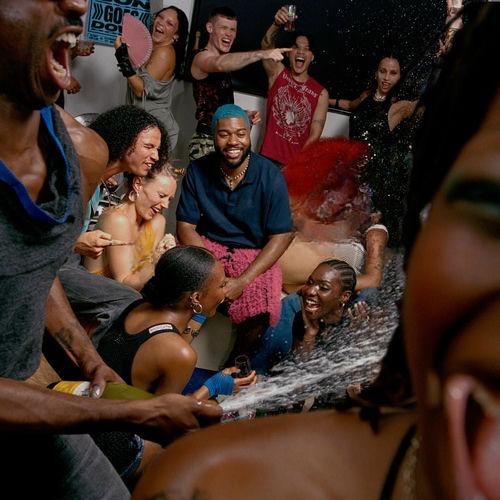 in plain sight از Khalid