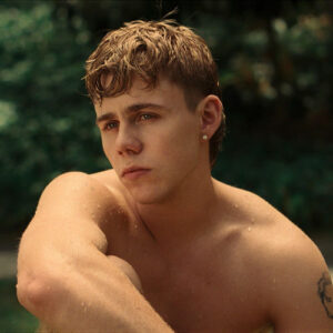 SHE DON'T NEED TO KNOW از The Kid LAROI