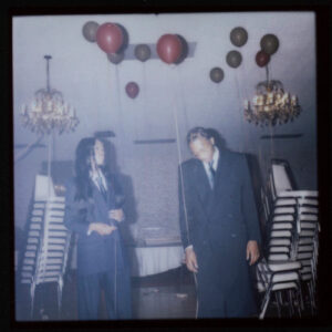 Ostentatious از Montell Fish