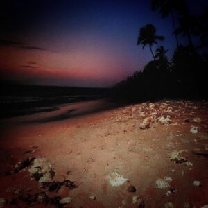 Luminous از Yaeger