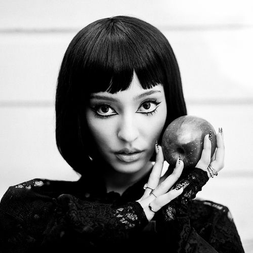 DON'T EVER LEAVE ME از Faouzia