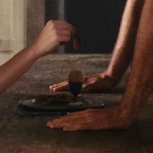 Chains of Love از Charli xcx