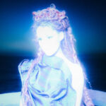 No Audience از Absolutely