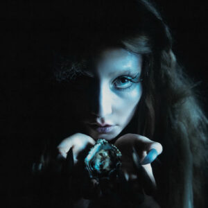 teeth از chloe moriondo