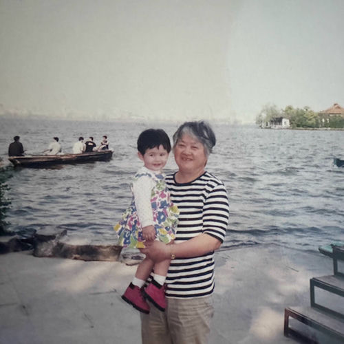 Tian Mi Mi (Your Sweet Smile) از Emei